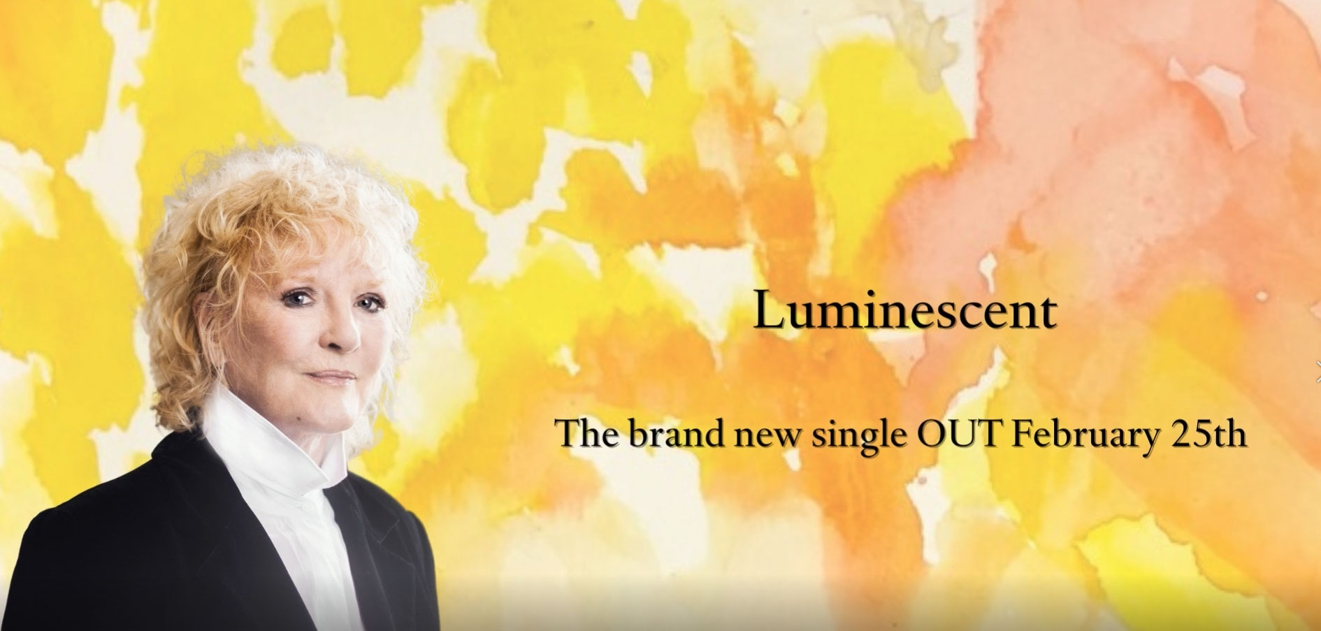 Luminescent